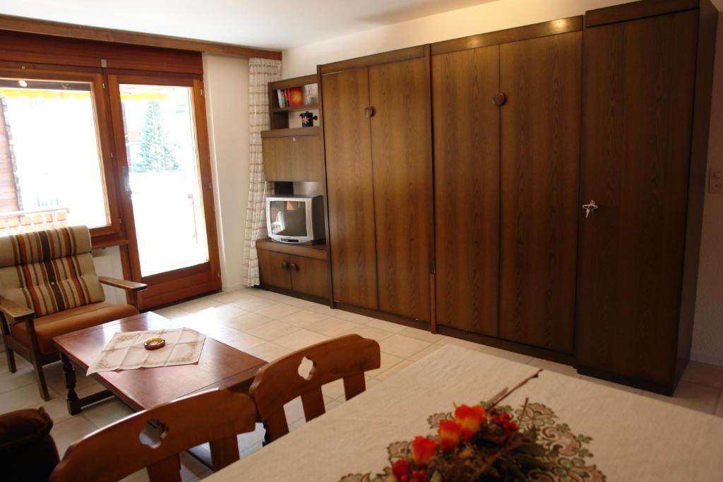 Myzermatt Monazit Apartment Стая снимка